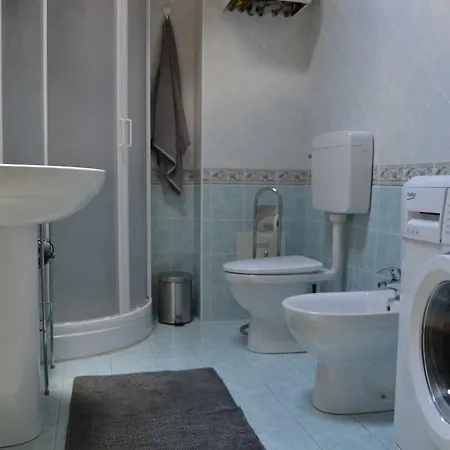 شقة Downtown In بارما